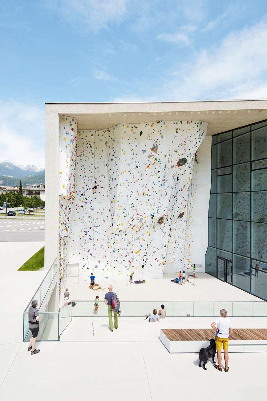 Außenkletterwand der Heliks