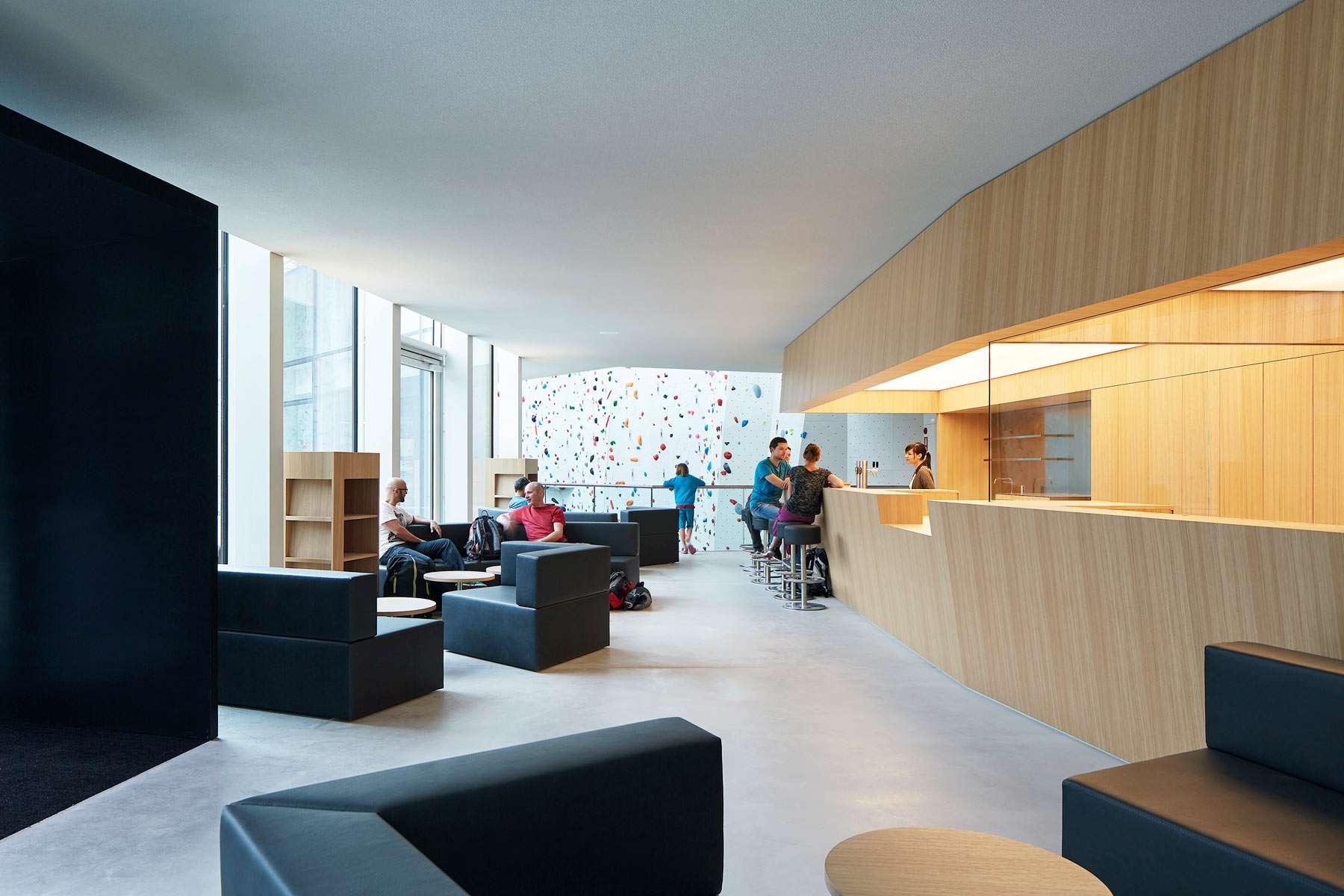 Bar und Lounge der Heliks